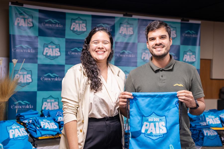Colaboradores na comemoração do Dia dos Pais