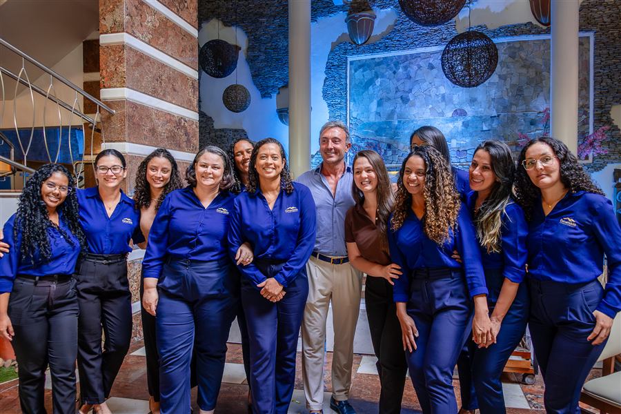Equipe do Esmeralda reunida